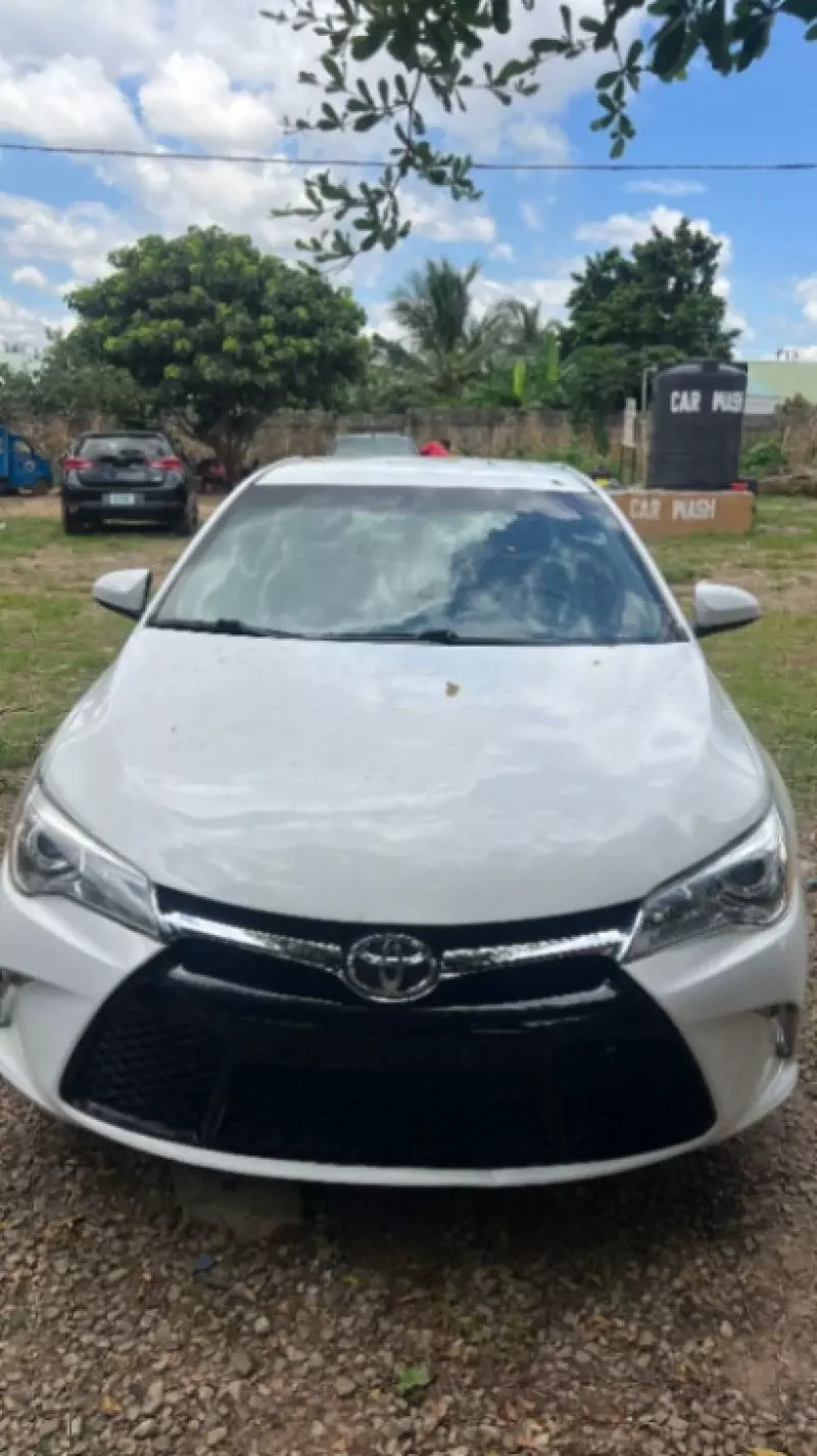 TOYOTA Camry   - 2016