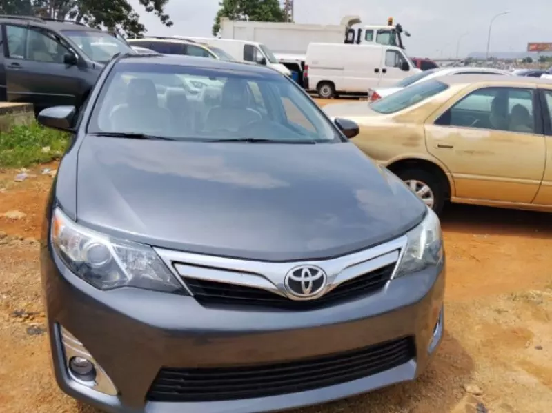 TOYOTA Camry   - 2012