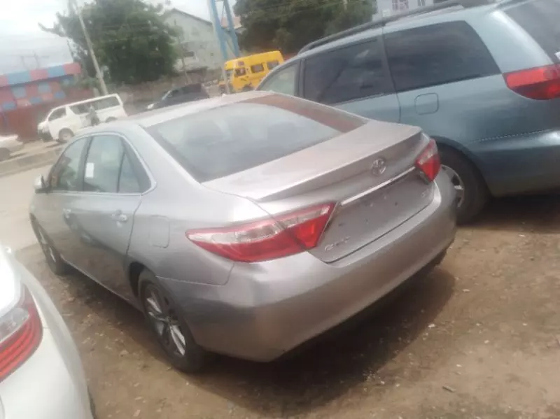 TOYOTA Camry - 2016