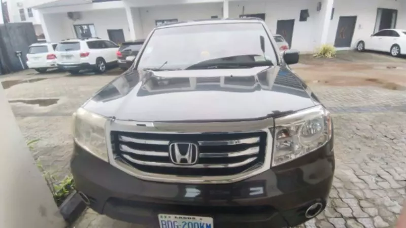 Honda Pilot   - 2012