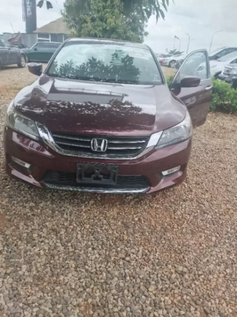 Honda Accord   - 2015