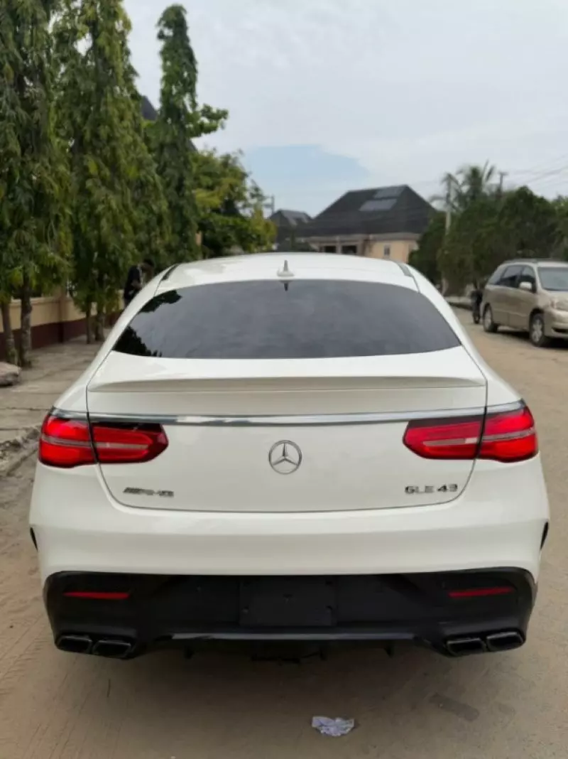 Mercedes-Benz GLE-Class   - 2017