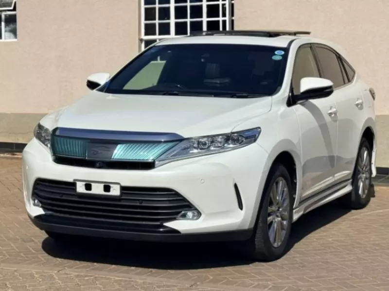 Toyota Harrier   - 2018
