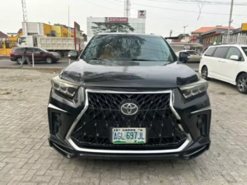 Toyota Highlander   - 2011
