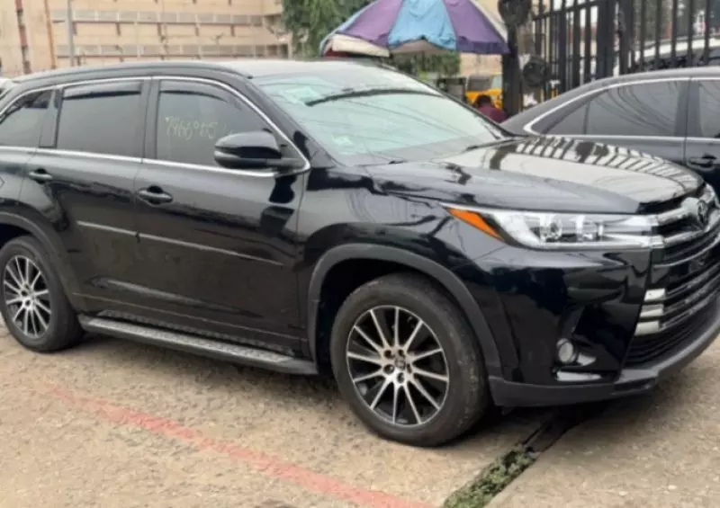 Toyota Highlander   - 2009