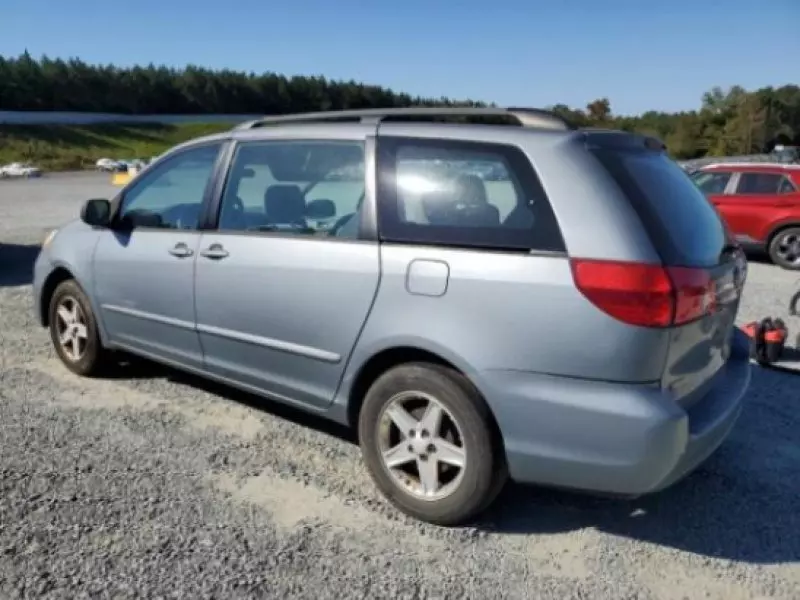 Toyota Sienna   - 2006