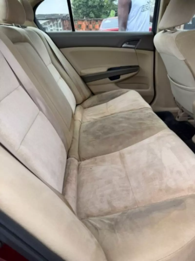 Honda Accord - 2010