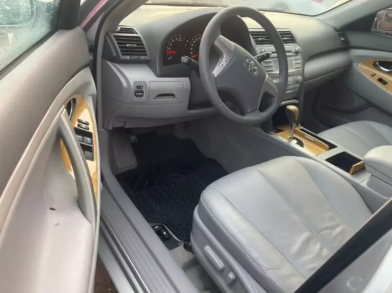 Toyota Camry   - 2007