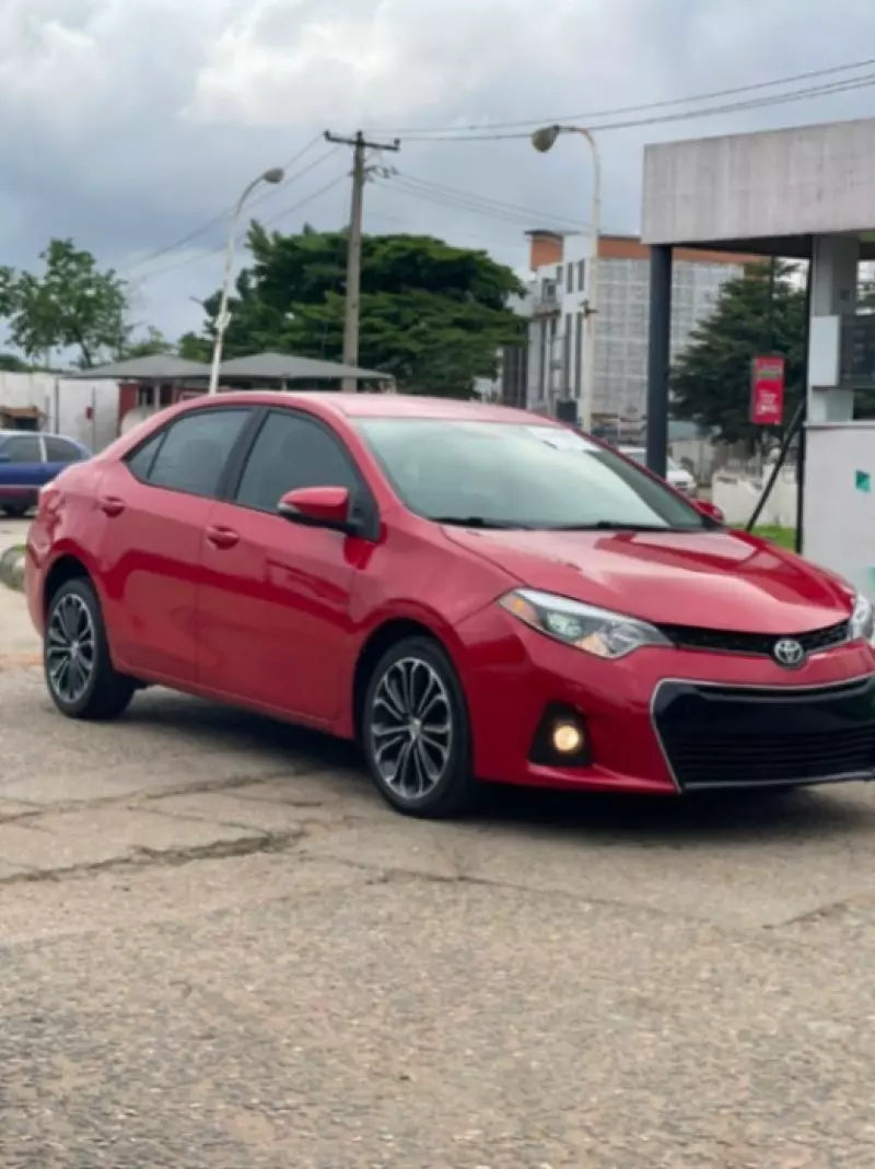 TOYOTA Corolla   - 2015