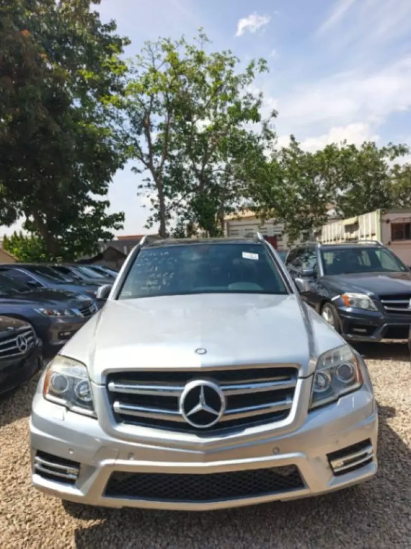 Mercedes-Benz GLK 350   - 2012