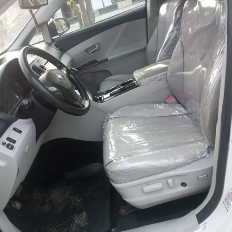 Toyota Venza   - 2013