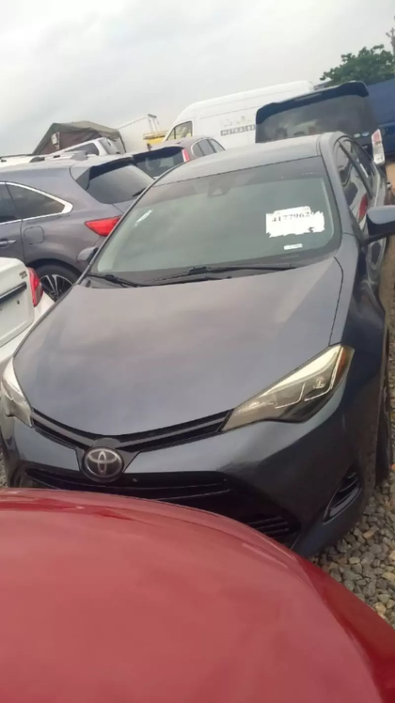 TOYOTA Corolla - 2019