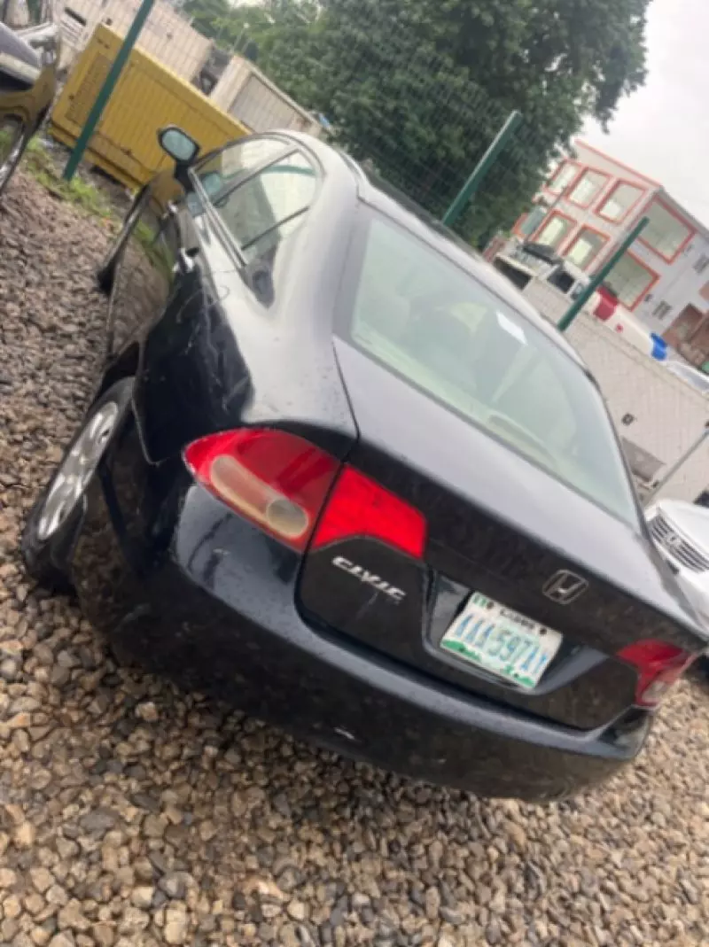 Honda Civic   - 2008