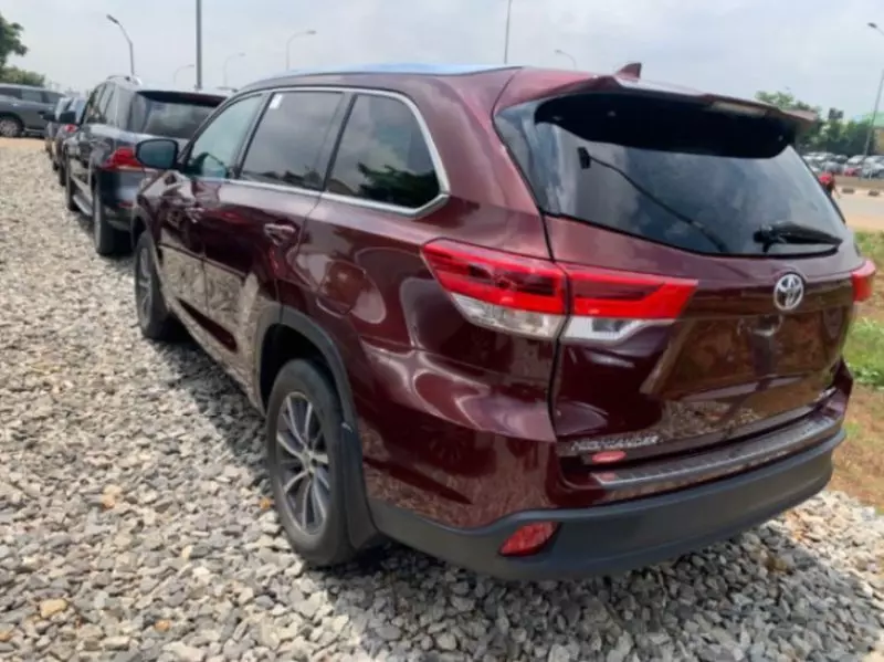 TOYOTA Highlander   - 2018
