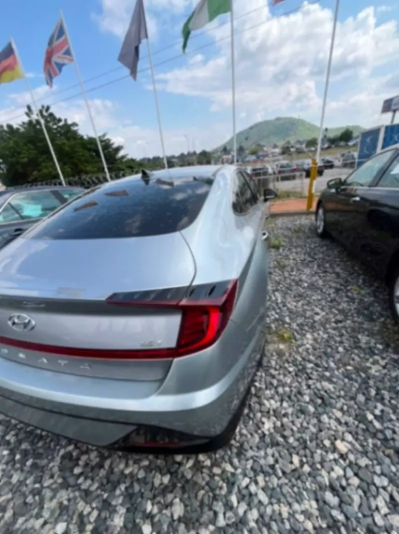 Hyundai Sonata   - 2020
