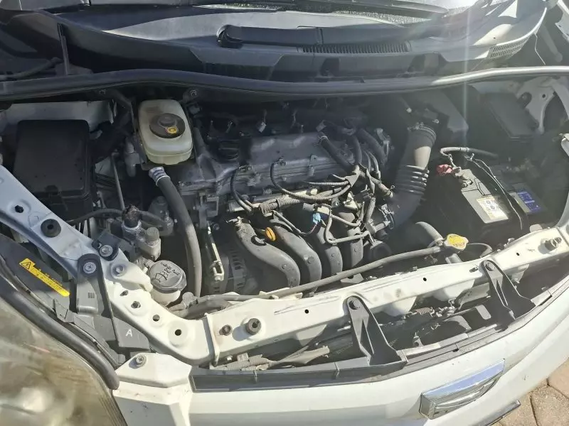 Toyota Noah - 2011