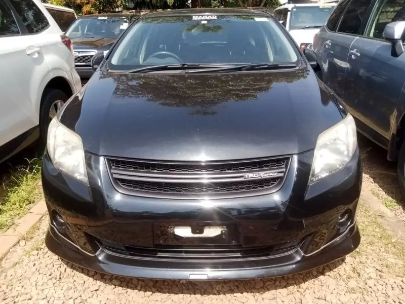 Toyota Fielder    - 2012