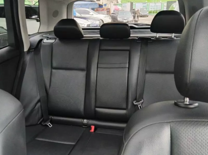 Mercedes-Benz GLK 350   - 2012