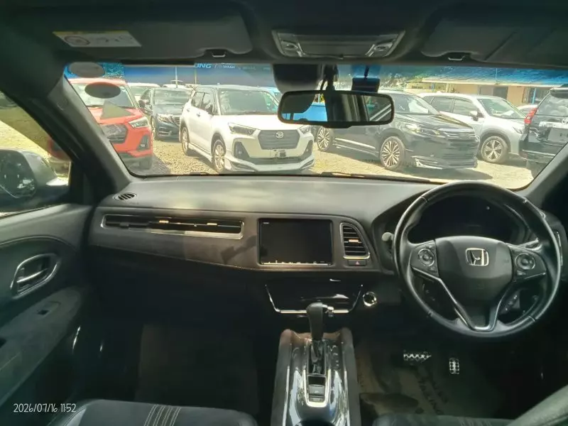 Honda Vezel    - 2018