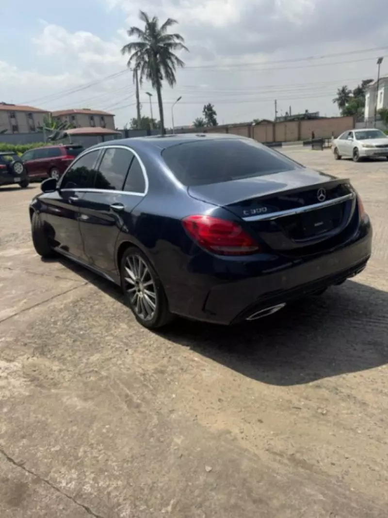 Mercedes-Benz C 300   - 2016