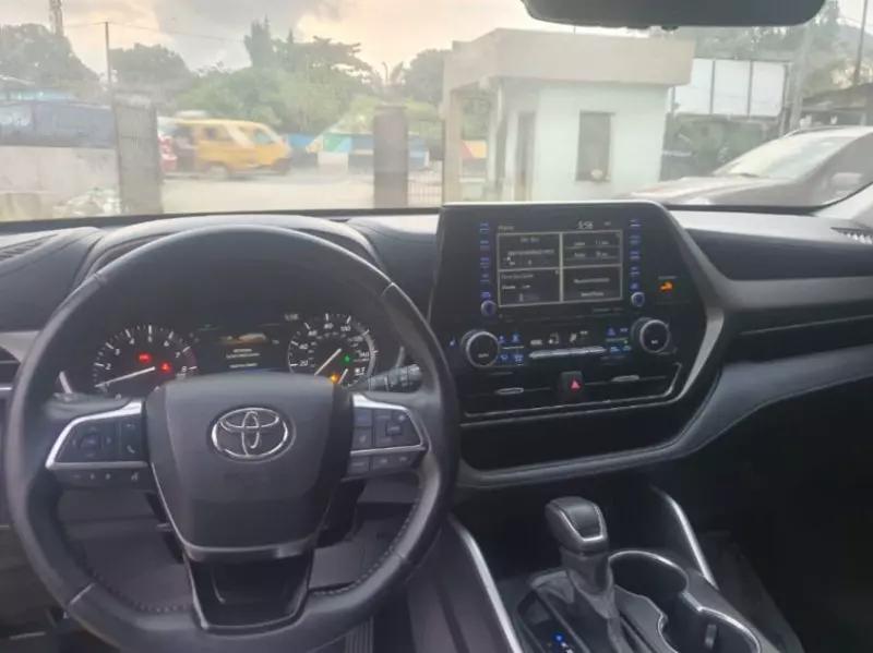 Toyota Highlander - 2020