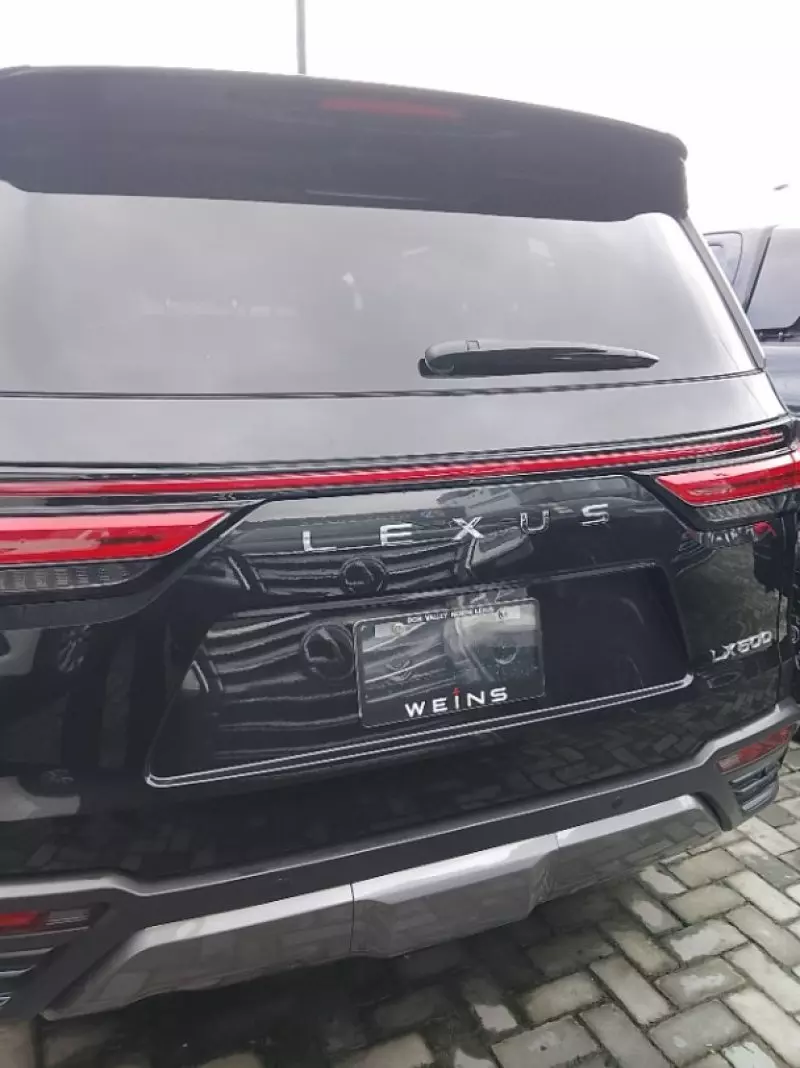 Lexus LX 600 - 2023