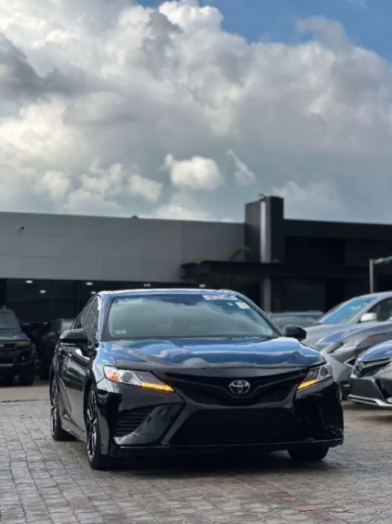 Toyota Camry   - 2019