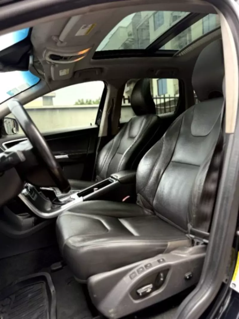 Volvo XC60   - 2015