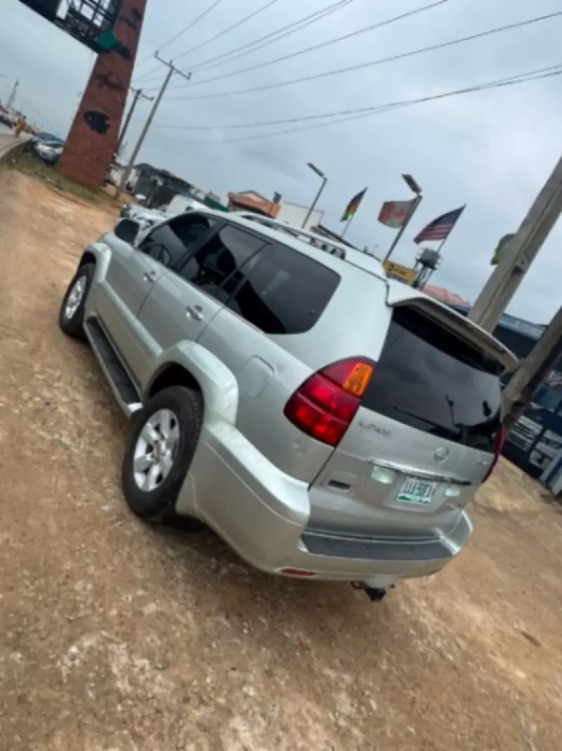 Lexus GX 470   - 2004