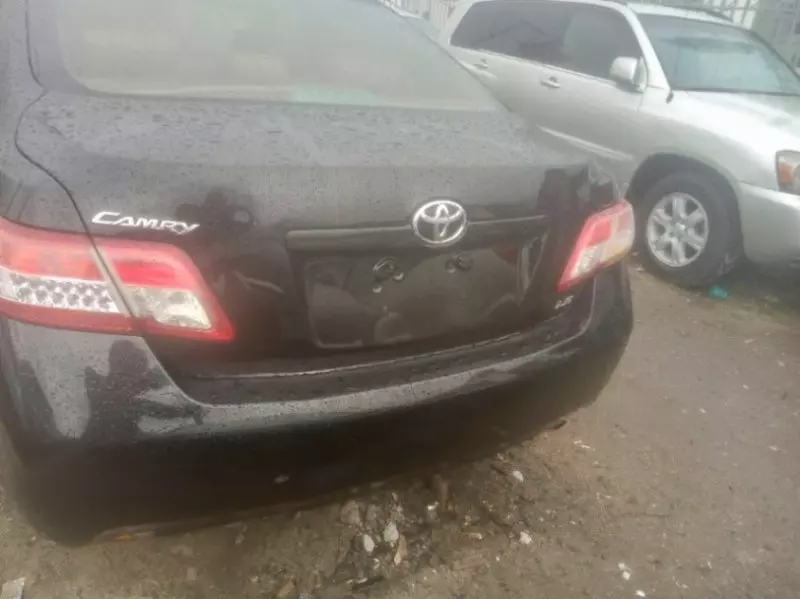 Toyota Camry   - 2010