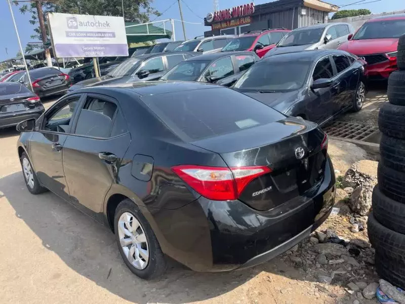Toyota Corolla   - 2015