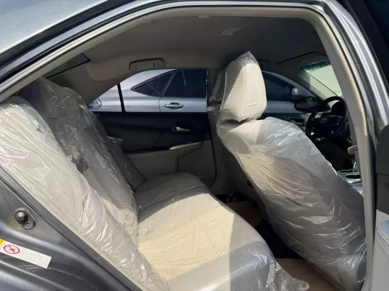 Toyota Camry   - 2014