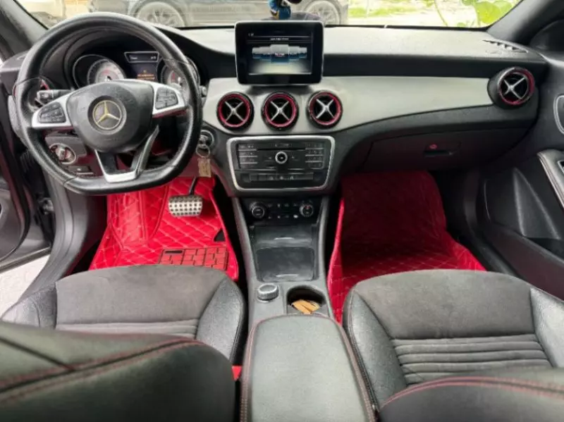 Mercedes-Benz CLA 250   - 2015