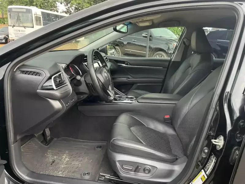 Toyota Camry - 2018