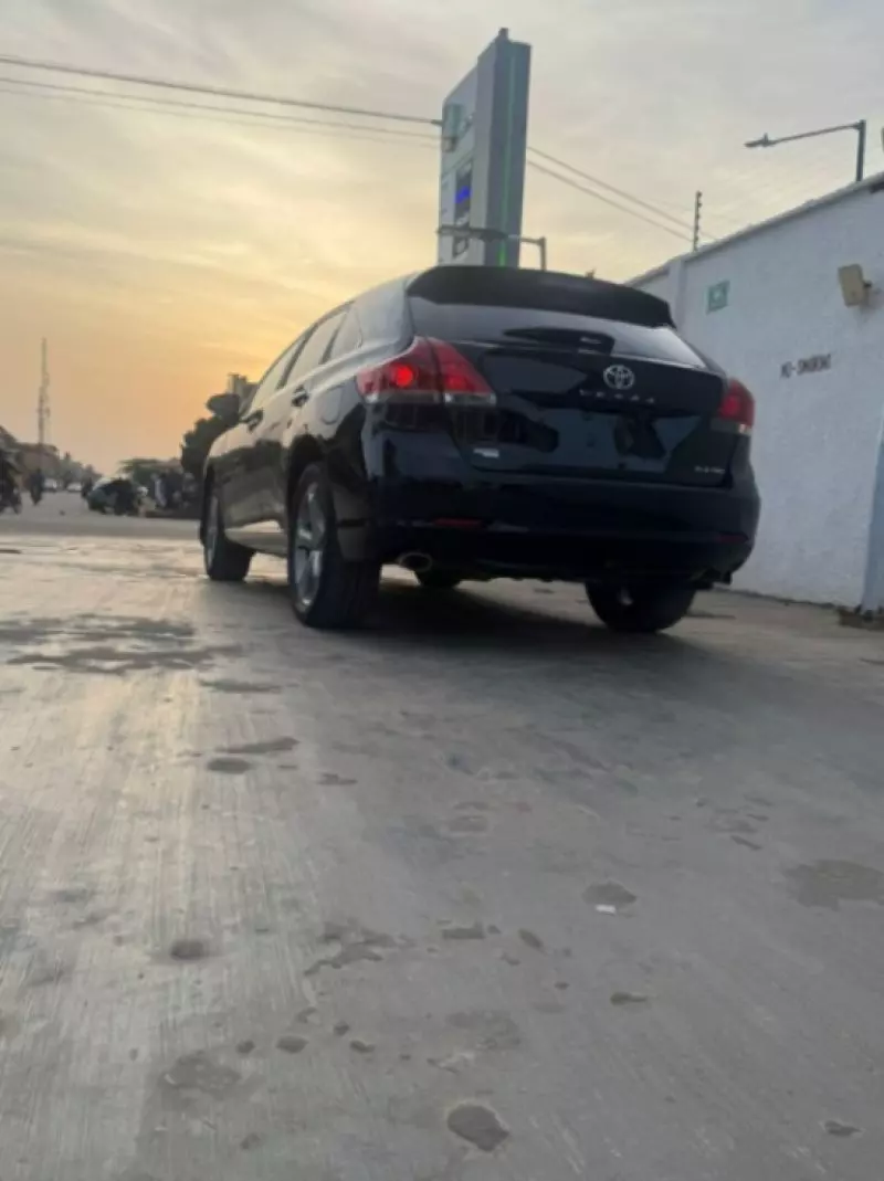 Toyota Venza   - 2016