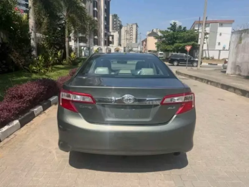 TOYOTA Camry   - 2014