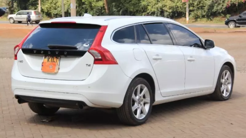 Volvo V60   - 2015