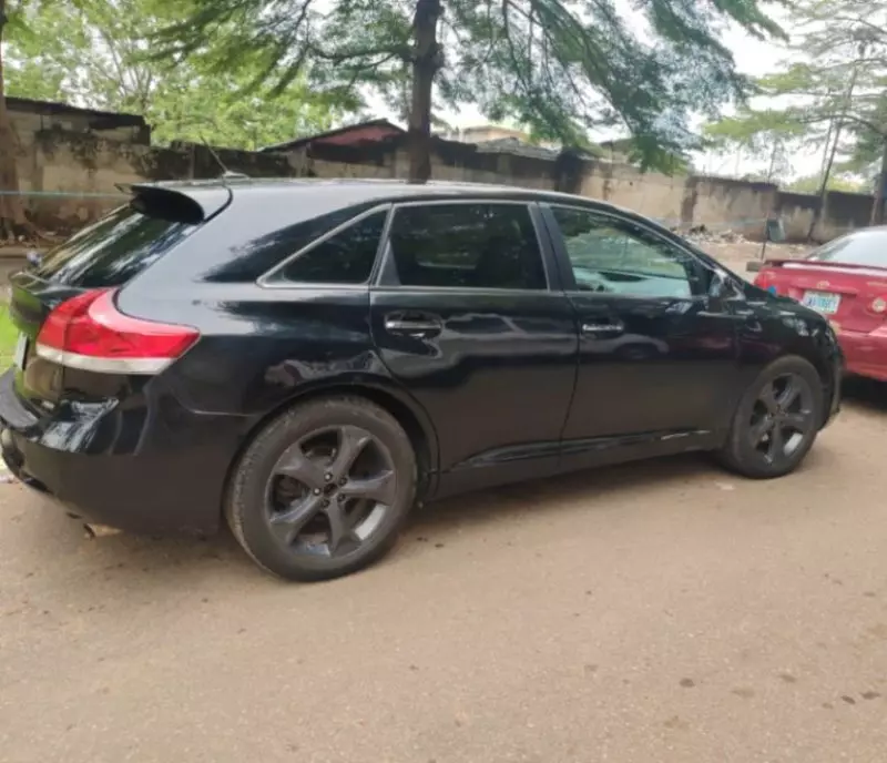 TOYOTA Venza   - 2012