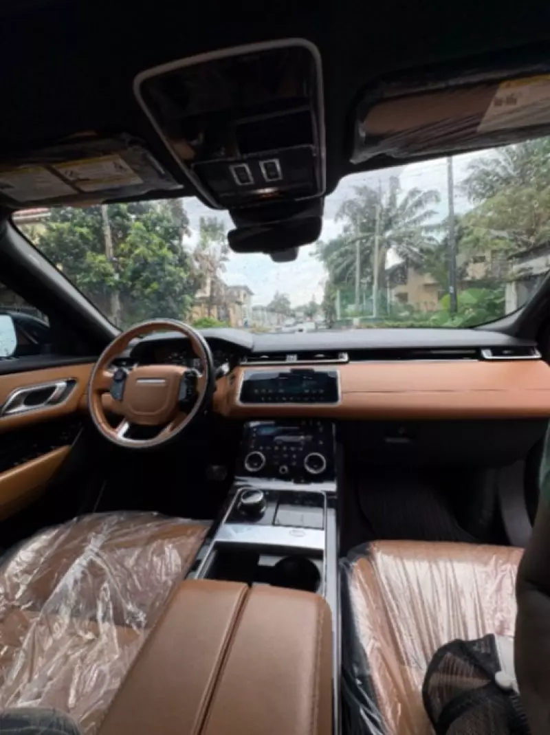 Land Rover Range Rover Velar   - 2018