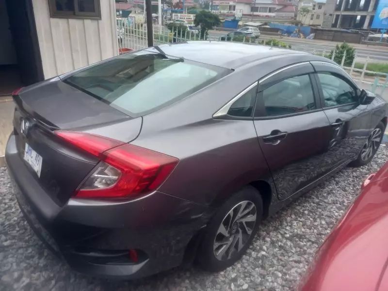 Honda Civic   - 2018