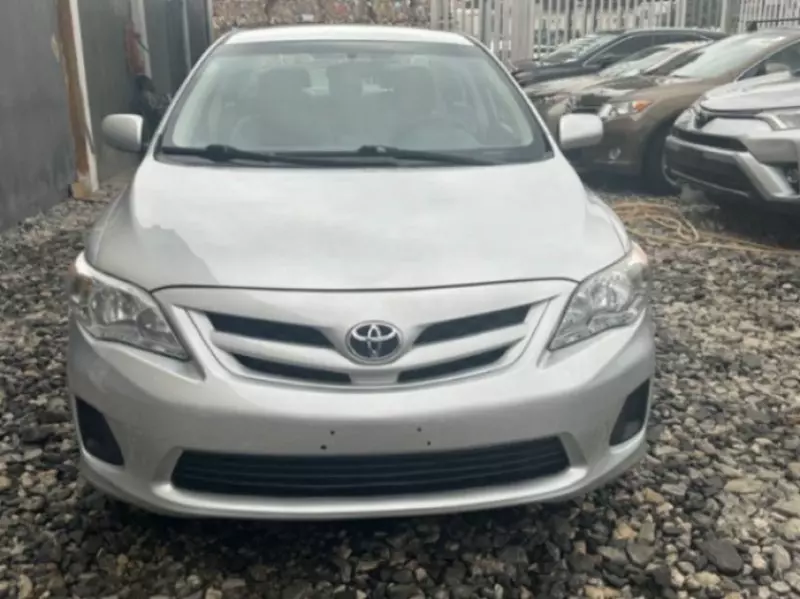 Toyota Corolla   - 2012