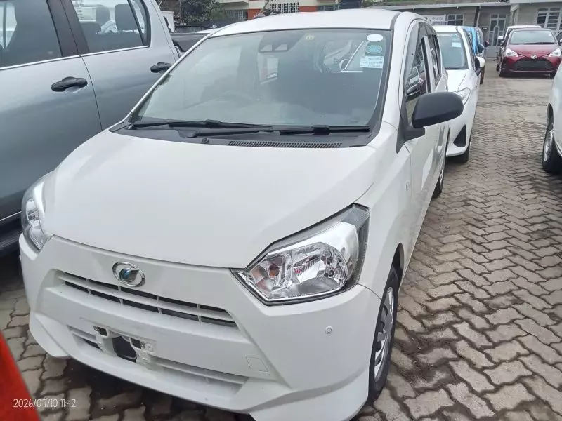 Daihatsu Mira    - 2020