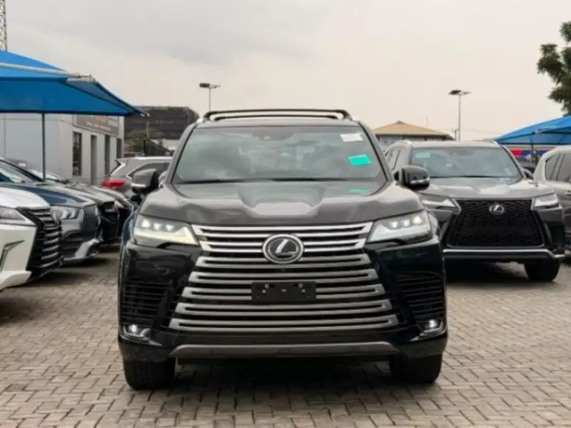 Lexus LX 600   - 2023