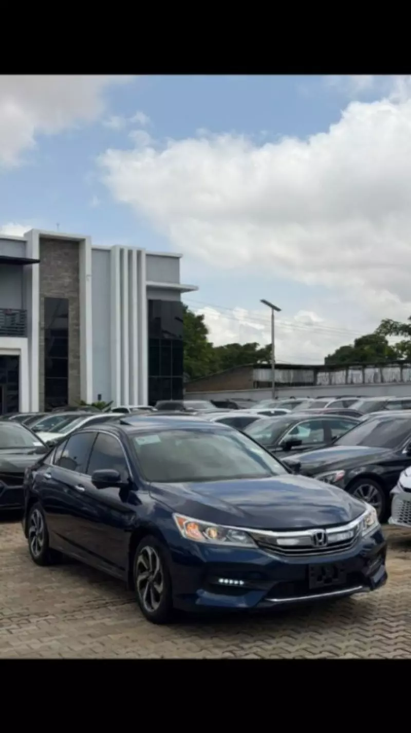 Honda Accord   - 2016