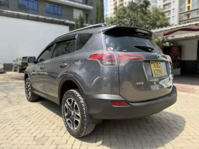 TOYOTA RAV4   - 2015