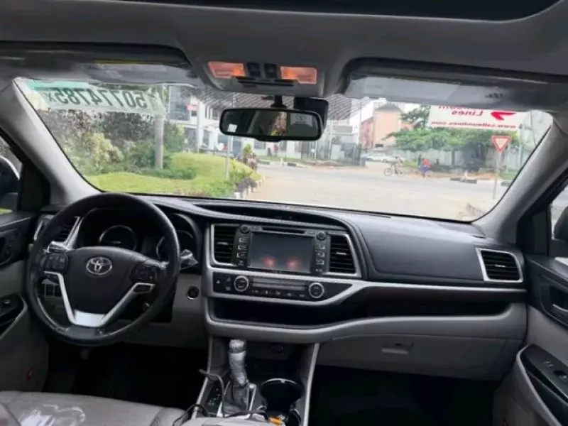 TOYOTA Highlander   - 2014