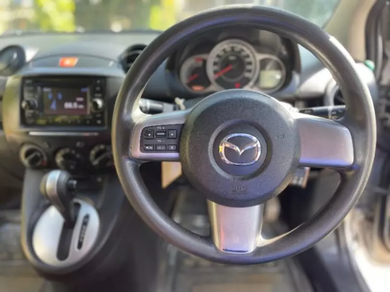 Mazda Demio   - 2012