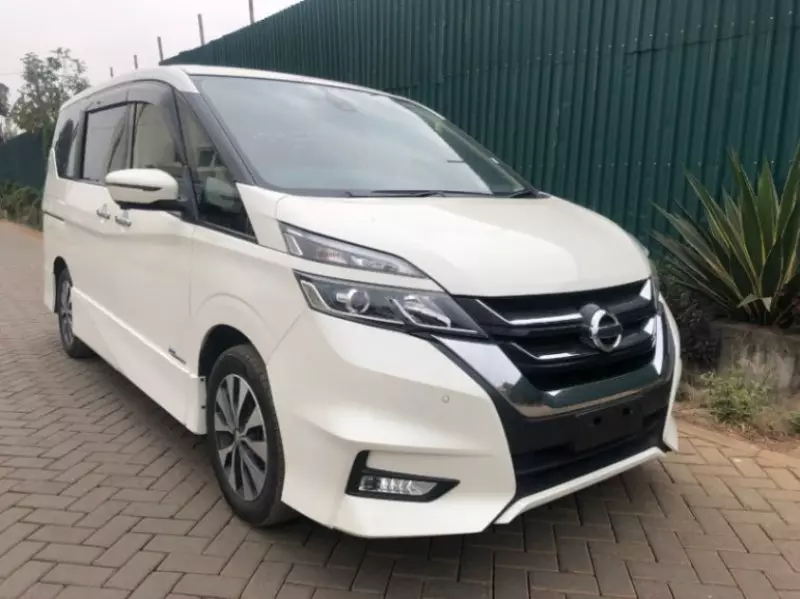 Nissan Serena Hybrid    - 2018