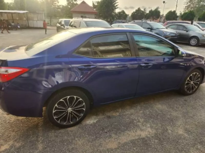 Toyota Corolla   - 2016