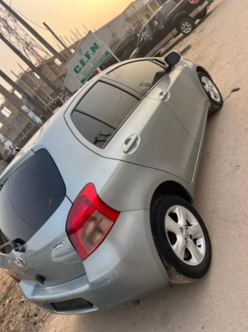 Toyota Yaris   - 2010